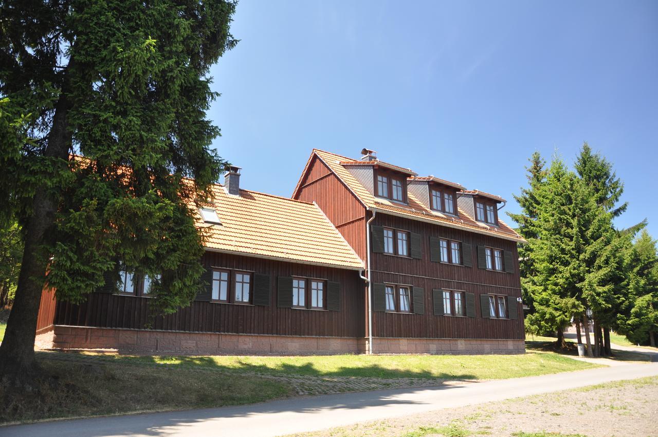 Hotel Und Berggasthof Spiessberghaus Friedrichroda Exteriör bild