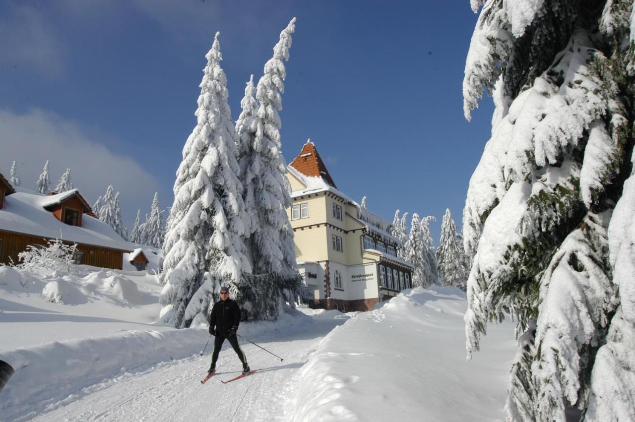 Hotel Und Berggasthof Spiessberghaus Friedrichroda Exteriör bild