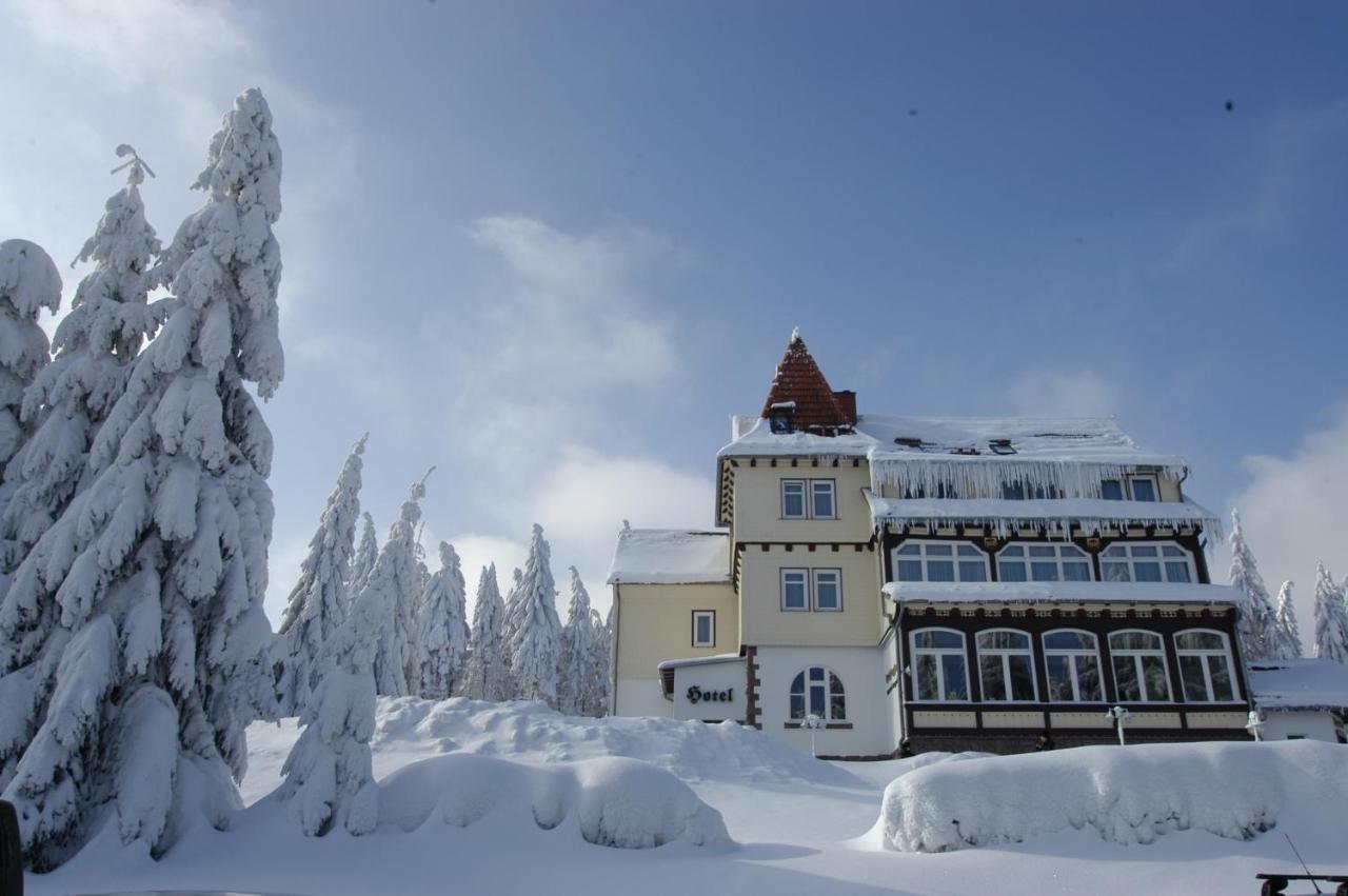Hotel Und Berggasthof Spiessberghaus Friedrichroda Exteriör bild